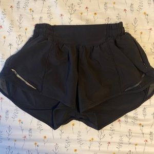 Black Lululemon Shorts 2.5”